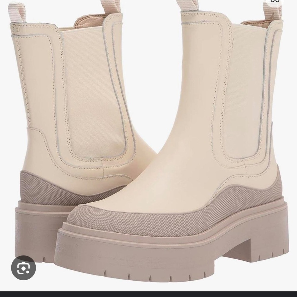 Sam Edelman Lulia Chelsea Modern Ivory White Lugg Rubber Leather Boots Sz 7